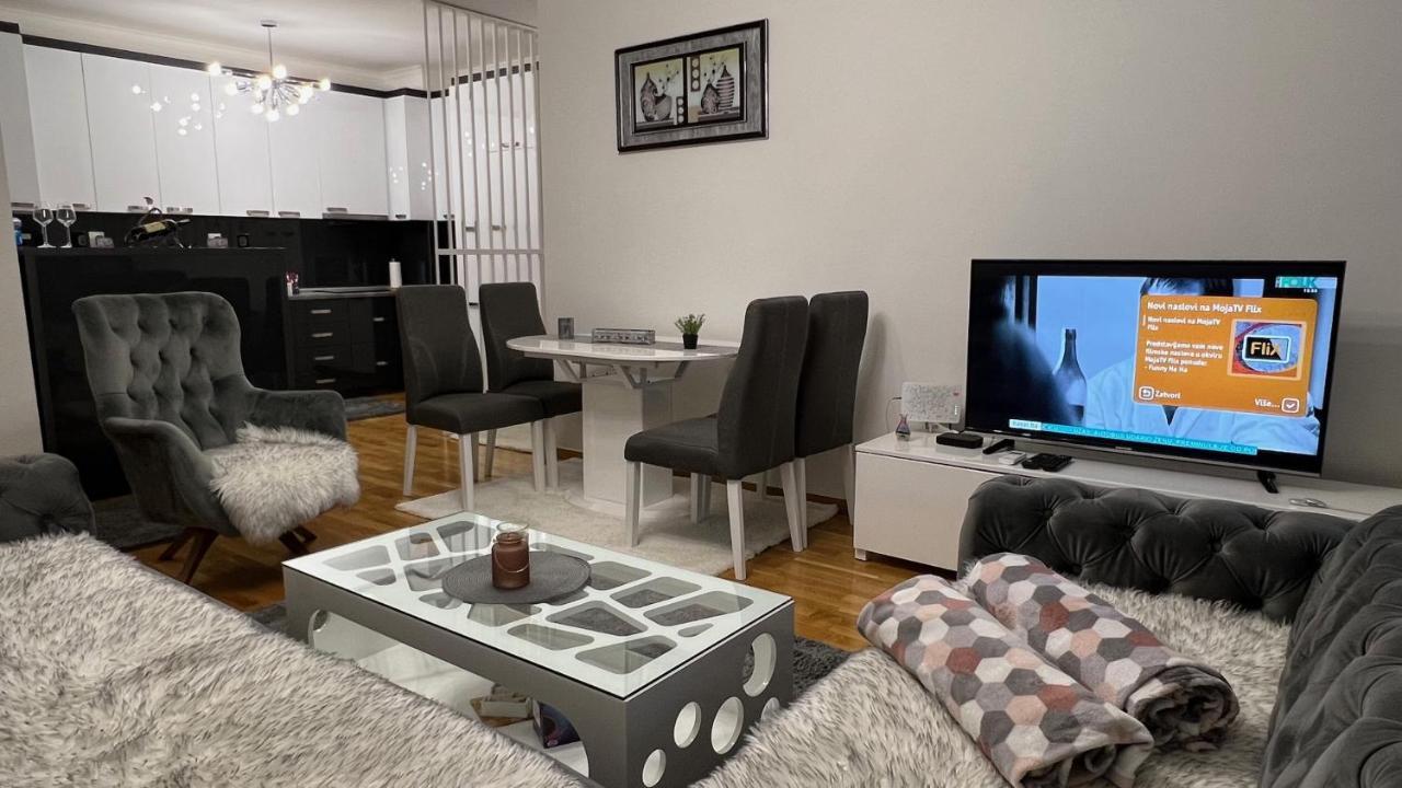 Apartman Nejra Tuzla Esterno foto